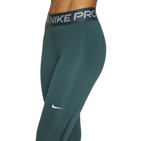 Nike Pro Mid-Rise 7/8 Leggings - Picture 2 of 10
